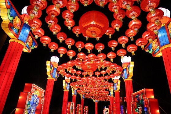 Red Hanging Lanterns